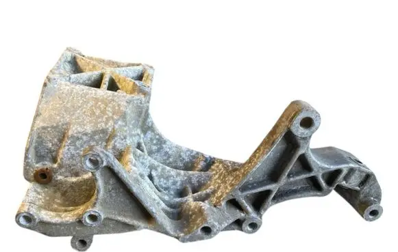 Volkswagen II LT Generator/alternator bracket 074145169F