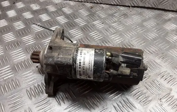 Volkswagen Golf V Starter motor 02E911023HX