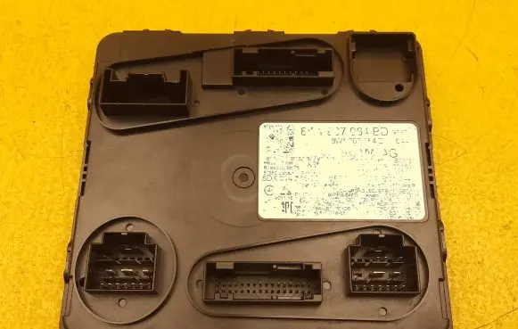 Audi A4 S4 B9 8W Other control units/modules 8W1907064BD