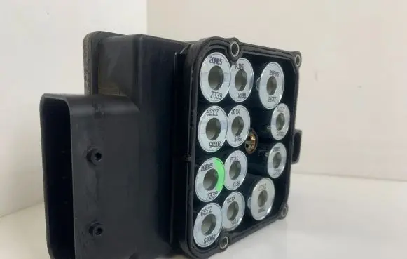 Saab 9-3 Ver2 ABS control unit/module 15114100F 15052401