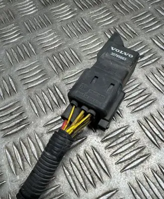 Volvo XC60 Glow plug pre-heat relay 30785663 100222