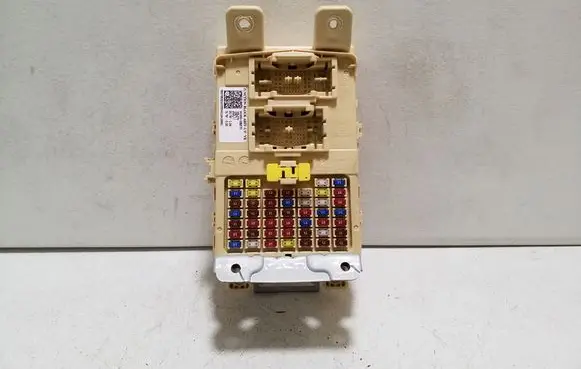 KIA Stonic Fuse module 91950H8570