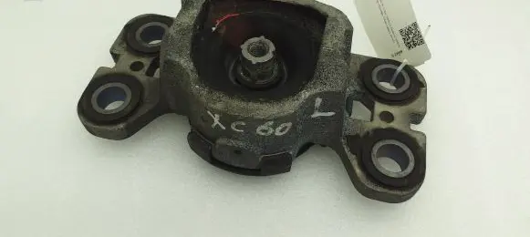 Volvo XC60 Engine mount bracket 31401307
