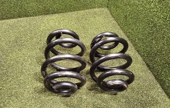 Volkswagen Transporter - Caravelle T5 Rear coil spring 74487 1012220 0988645