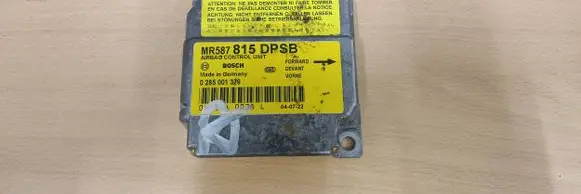 Mitsubishi Space Star Airbag control unit/module MR587815 0285001379