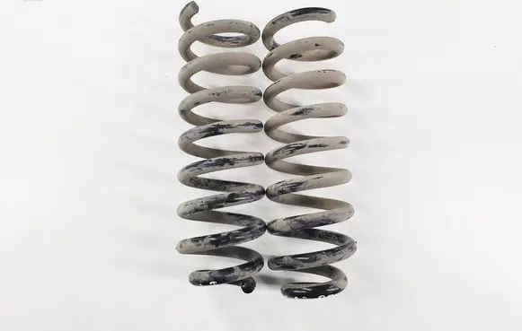 Mercedes-Benz C W205 Rear coil spring 