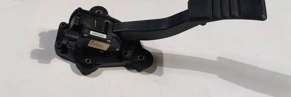 Ford Mustang V Accelerator throttle pedal 6R3A9F836AA 673579 A1406E2069