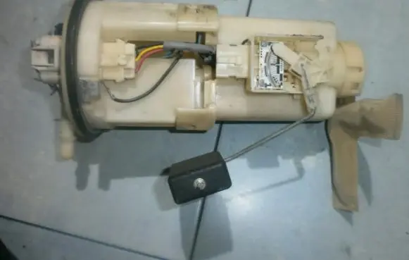 Toyota Highlander XU20 In-tank fuel pump 8946135010