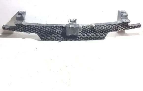 Volkswagen Touareg II Front bumper mounting bracket 7P6807200 1355K70482 S0V00K10P07