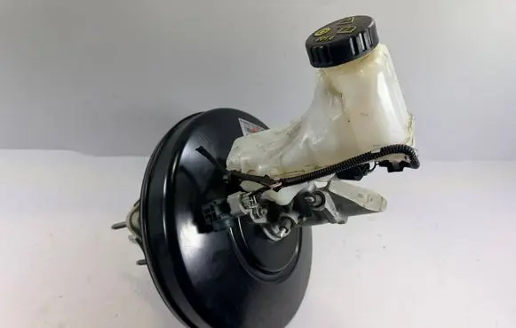 Renault Megane IV Brake booster 472104789R