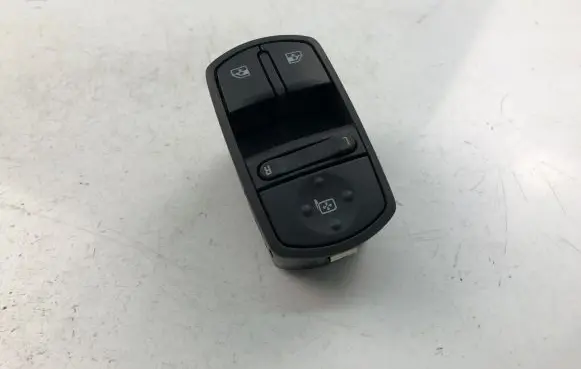 Opel Corsa D Electric window control switch 13258521AA