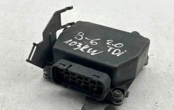 Volkswagen PASSAT B6 Turbo solenoid valve 3C0906625 400434F
