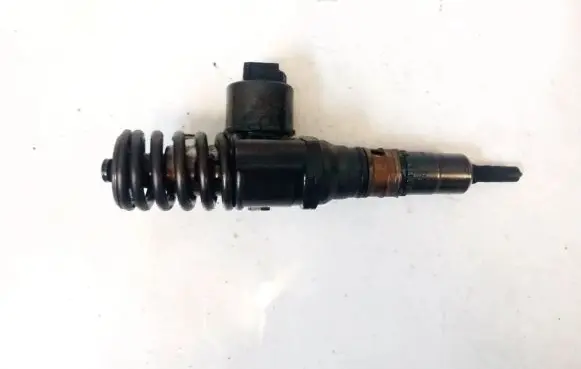 Audi A6 S6 C6 4F Fuel injector T041014099