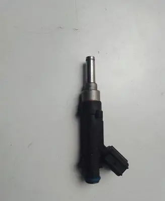 Toyota Auris E180 Fuel injector 2320947010