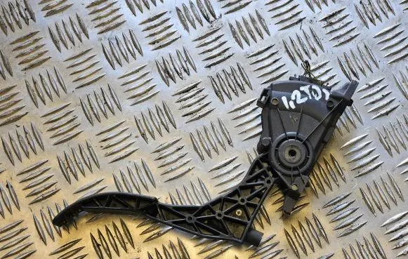 Volkswagen Polo V 6R Accelerator throttle pedal 6Q1721503M 6PV00849631
