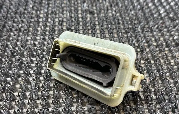 Peugeot 308 Radiator support slam panel bracket 9673630480