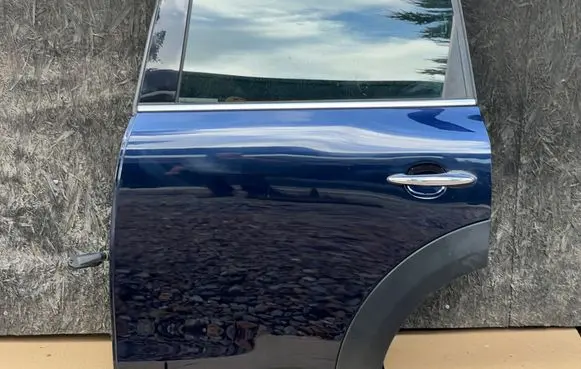 Rear door