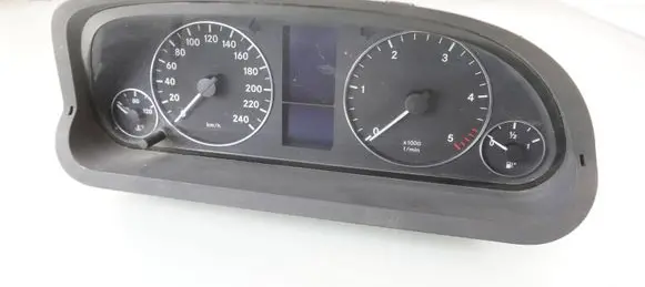 Mercedes-Benz A W169 Speedometer (instrument cluster) A1695409548