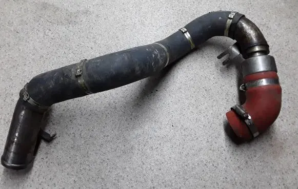 Land Rover Evoque I Intercooler hose/pipe BJ326C646DC