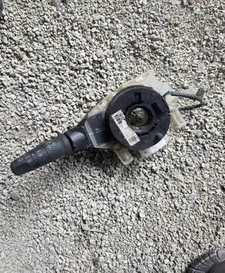 Nissan Navara D40 Indicator stalk 25540