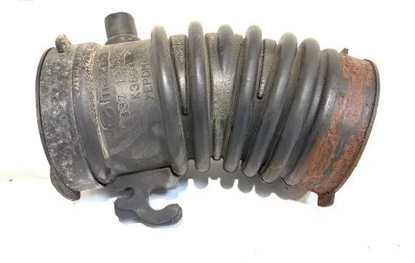 Mazda 6 Air intake hose/pipe L83713221