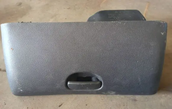 Peugeot 106 Glove box 9620950277