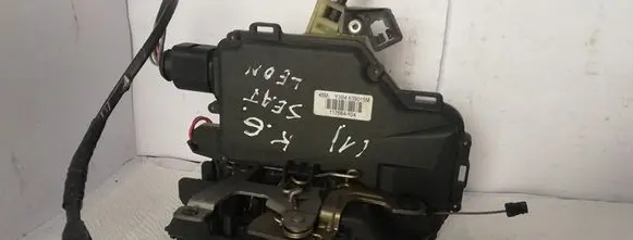 Seat Leon (1M) Rear door lock Y3B4839015M 117684104