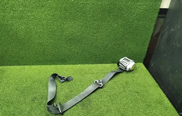 Renault Trafic III (X82) Front seatbelt 868842889R 34142241E 93868114