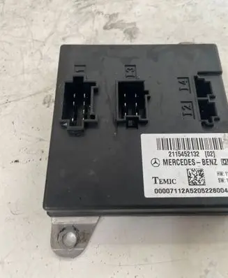 Mercedes-Benz E W211 Comfort/convenience module 2115452132