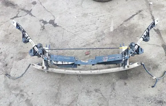 Mercedes-Benz A W176 Radiator support slam panel
