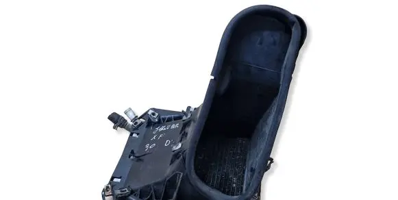 Jaguar XF X250 Coolant radiator 9X238D048AD