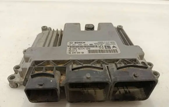 Citroen DS3 Engine control unit/module 9667054480 9666320880 0261S05963