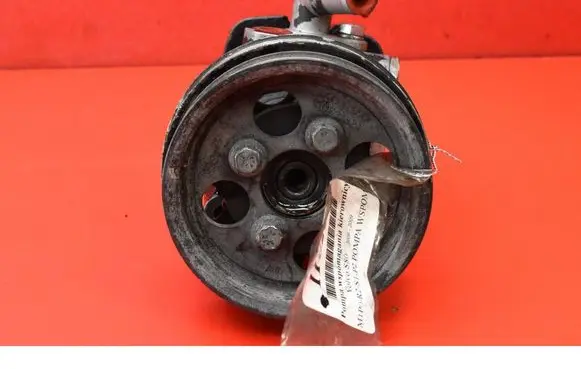 Volvo S80 Power steering pump 31200758