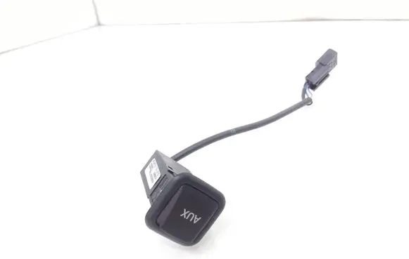 Audi A6 S6 C7 4G AUX in-socket connector 4G0035474A