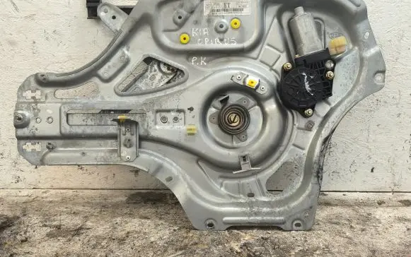 KIA Opirus Front door window regulator with motor
