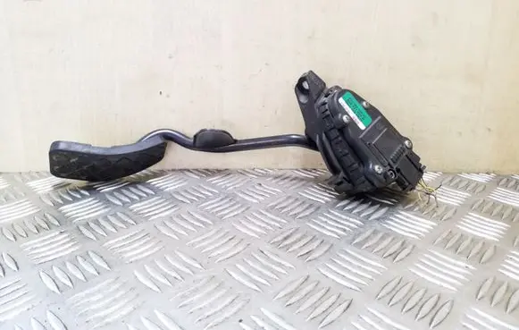 Audi A4 S4 B6 8E 8H Accelerator throttle pedal 8E2721523D