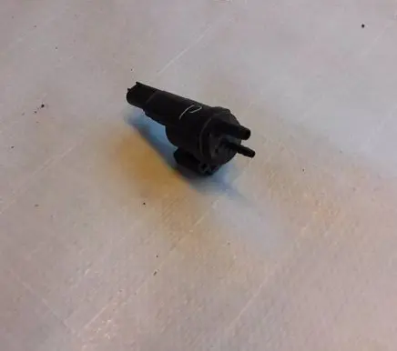 Mercedes-Benz C W202 Valve vacuum 0025401497