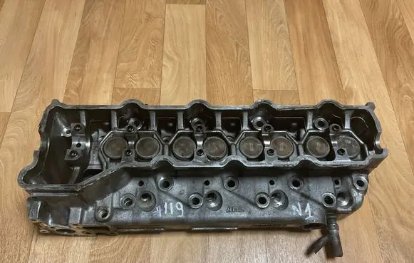Mitsubishi Pajero Engine head GB016