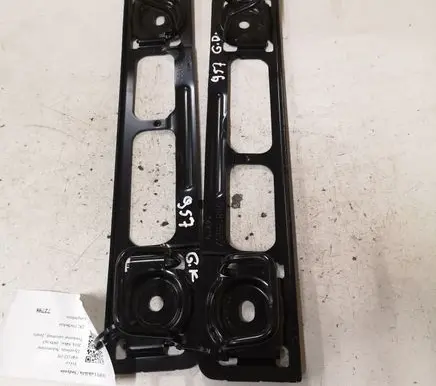 Volvo V40 ISOFIX Bracket 06815557