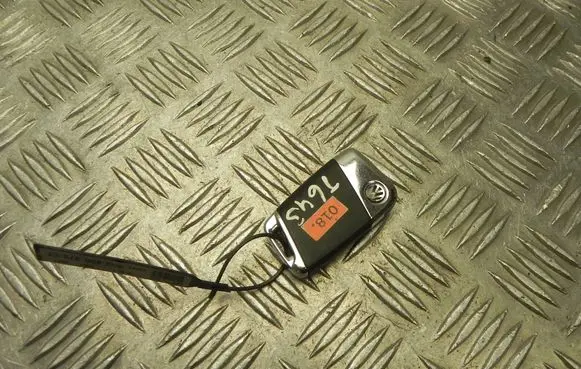 Volkswagen PASSAT B8 Ignition key/card 3G0800375CF