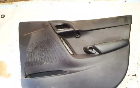 Citroen C3 Front door card panel trim 96866526zd