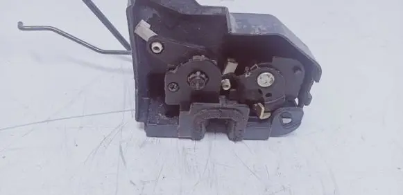 Hyundai Getz Front door lock