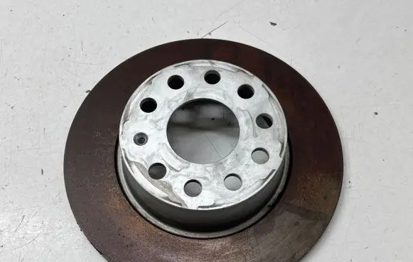 Volkswagen Jetta VII Rear brake disc 