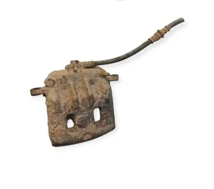 Front brake caliper