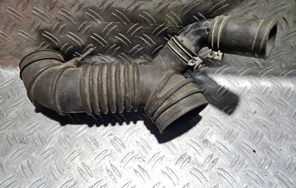 Mitsubishi Galant Air intake hose/pipe MD149694