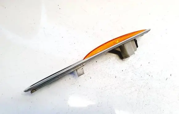 Ford Mondeo MK IV Front fender indicator light 7s7113k354ad 7s71-13k354-ad