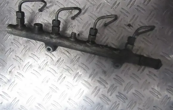 Renault Laguna II Fuel main line pipe 0445214024