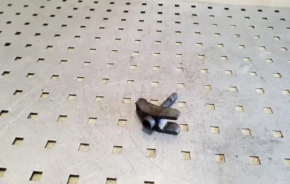 Volkswagen Crafter Fuel Injector clamp holder
