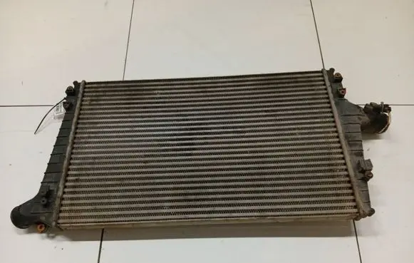 Audi A6 S6 C5 4B Coolant radiator
