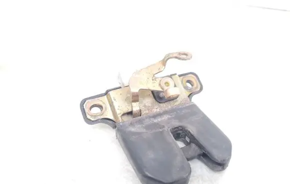 Audi A6 S6 C5 4B Tailgate/trunk/boot lock/catch/latch 4B5827505B